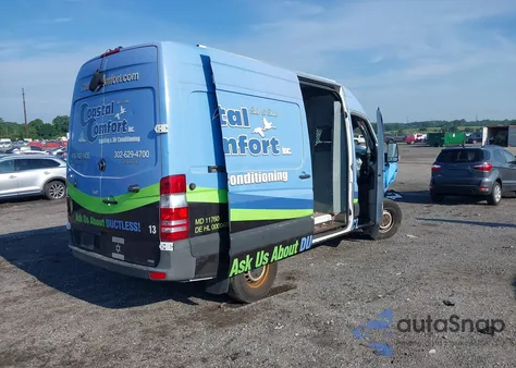 2016 Mercedes-Benz Sprinter 2500 z USA, uszkodzony, nr VIN WD3PE7DD0GP257841